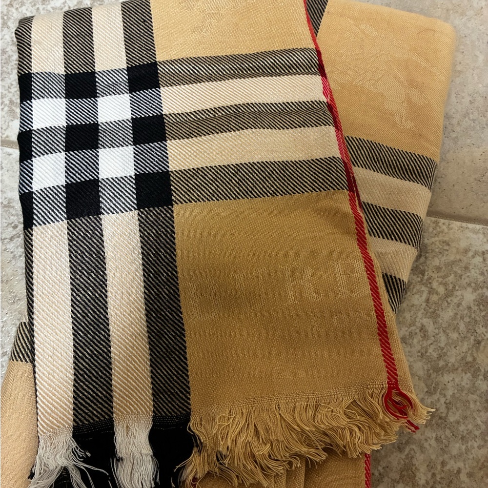 Burberry Nova Scarf